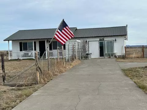 57969 Fossil Lake Rd, Christmas Valley, OR 97641