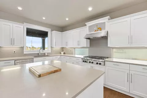 20670 Comet Ct, Bend, OR 97701 photo 12