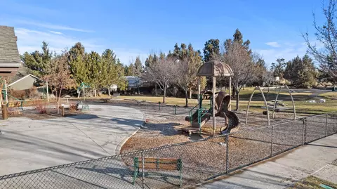 20670 Comet Ct, Bend, OR 97701 photo 42