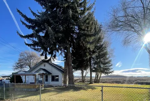 192 W Court Dr, Merrill, OR 97633