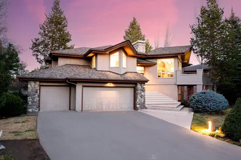 58010 Mulligan Ln, Sunriver, OR 97707