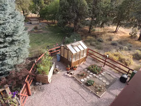 Exterior - 64742 Sylvan Loop, Bend, OR 97701 photo 5 of 13