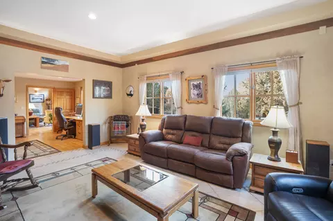 Living - 64742 Sylvan Loop, Bend, OR 97701 photo 4 of 4