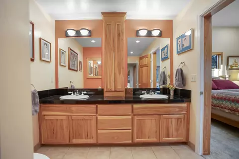 Bath - 64742 Sylvan Loop, Bend, OR 97701 photo 1 of 5