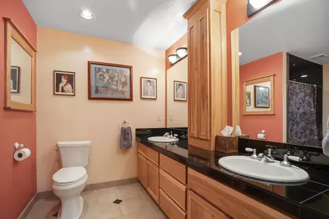 Bath - 64742 Sylvan Loop, Bend, OR 97701 photo 2 of 5