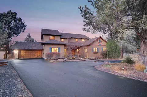 64742 Sylvan Loop, Bend, OR 97701