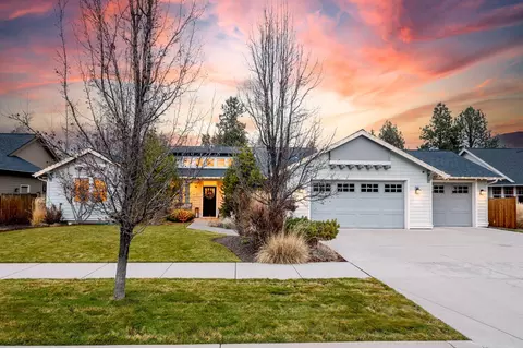 20382 Penhollow Ln, Bend, OR 97702