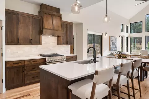 Kitchen - 18257 Forestbrook Lp #24, Bend, OR 97707 photo 1 of 5