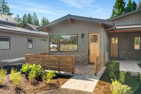 Exterior - 18257 Forestbrook Lp #24, Bend, OR 97707 photo 3 of 21
