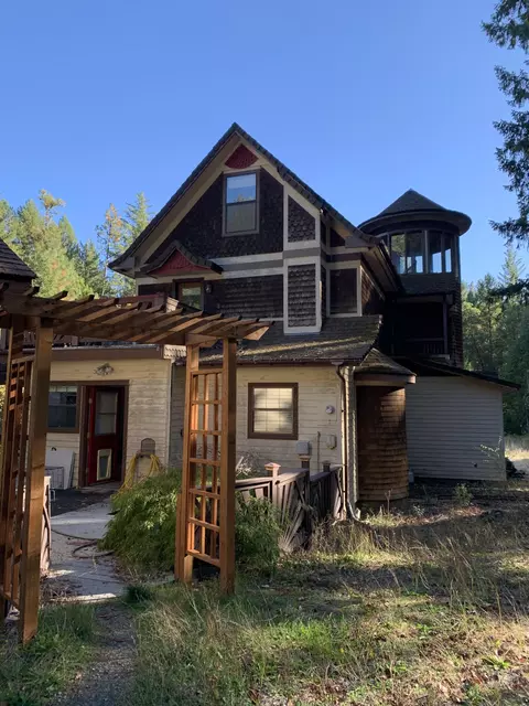 1095 Kincaid Rd, Williams, OR 97544