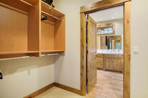 61363 Wild Rapids Dr, Bend, OR 97702 photo 25