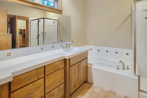 61363 Wild Rapids Dr, Bend, OR 97702 photo 19