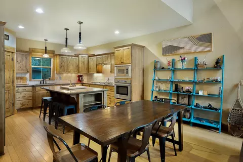 61363 Wild Rapids Dr, Bend, OR 97702 photo 12