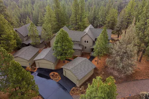 61363 Wild Rapids Dr, Bend, OR 97702 photo 32