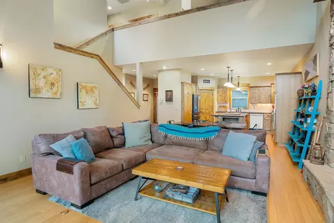 61363 Wild Rapids Dr, Bend, OR 97702 photo 11