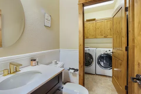 61363 Wild Rapids Dr, Bend, OR 97702 photo 26