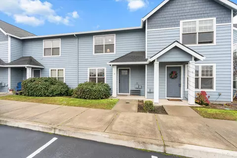 450 Midway Rd #6, Medford, OR 97501