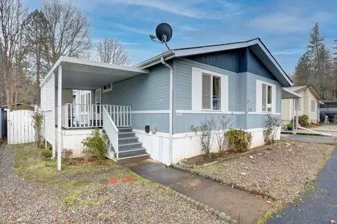 22071 Highway 62 #70, Shady Cove, OR 97539