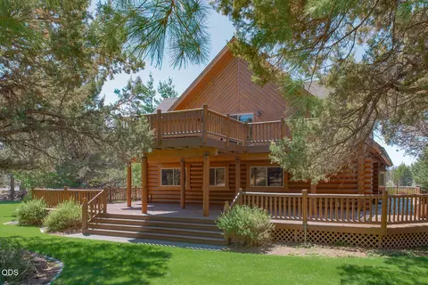 Exterior - 18070 Cascade Estates Dr, Bend, OR 97703 photo 15 of 26