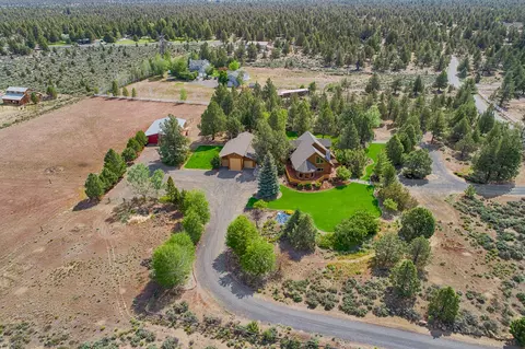 View/Area - 18070 Cascade Estates Dr, Bend, OR 97703 photo 7 of 7