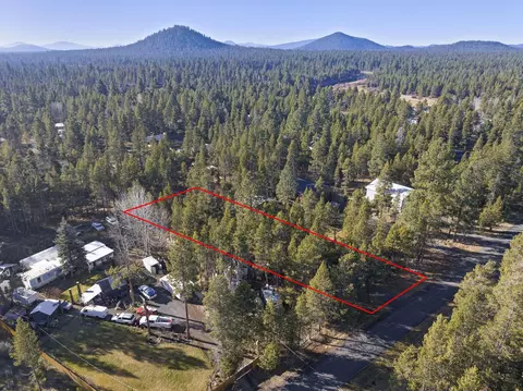 16833 Brenda Dr, Bend, OR 97707