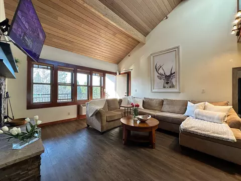 18575 SW Century Drive 2035 2036 Dr #BLDG 20, Bend, OR 97702