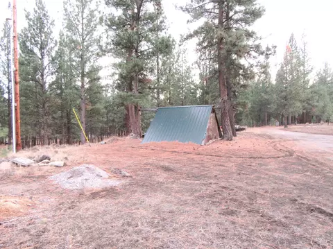 Exterior - 16144 Sprague River Rd, Chiloquin, OR 97624 photo 3 of 29
