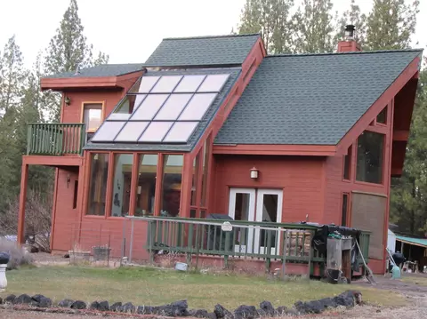 Exterior - 16144 Sprague River Rd, Chiloquin, OR 97624 photo 2 of 29