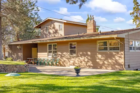 402 Claremont Dr, Madras, OR 97741