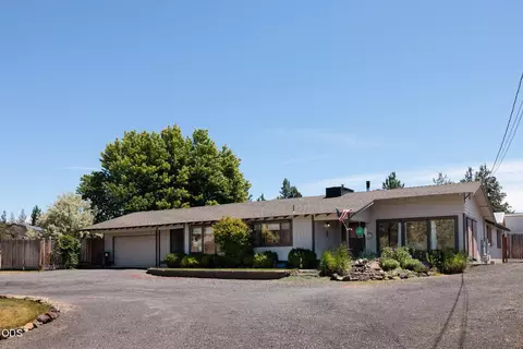 13535 SW Cinder Dr, Terrebonne, OR 97760