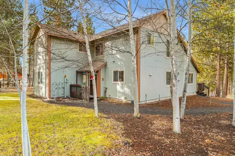55065 Marten Ln, Bend, OR 97707