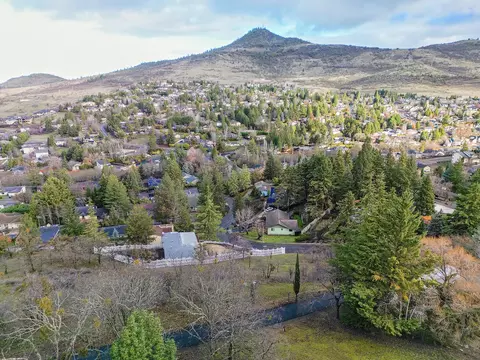 0 San Marcos Dr, Medford, OR 97504