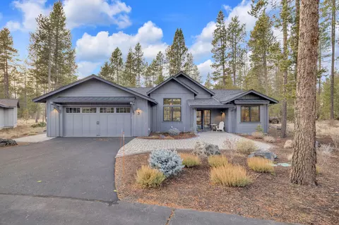 57811 Summit Ln #3, Sunriver, OR 97707