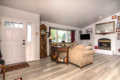 Entry Way - 3393 NE Stonebrook Loop, Bend, OR 97701 photo 1 of 1
