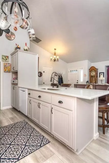 Kitchen - 3393 NE Stonebrook Loop, Bend, OR 97701 photo 2 of 4