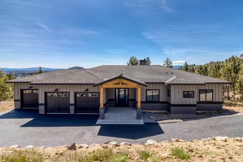 2850 NW Lucus Ct, Bend, OR 97703