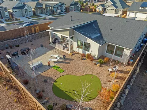 Exterior - 3842 NE Oakside Loop, Bend, OR 97701 photo 6 of 17