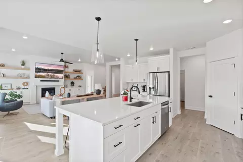 Kitchen - 3842 NE Oakside Loop, Bend, OR 97701 photo 1 of 8