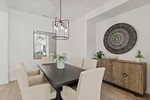 Dining - 3842 NE Oakside Loop, Bend, OR 97701 photo 3 of 5