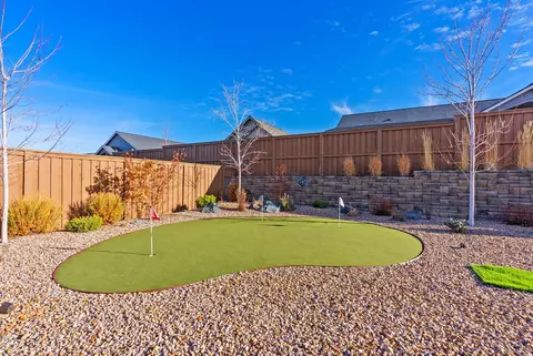 Exterior - 3842 NE Oakside Loop, Bend, OR 97701 photo 11 of 17