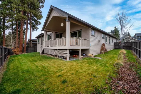 Exterior - 60414 Hedgewood Ln, Bend, OR 97702 photo 5 of 5