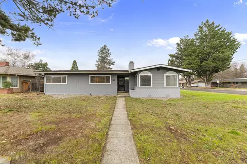 856 Murphy Rd, Medford, OR 97504