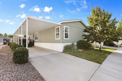 10 E South Stage Rd #SPC 305, Medford, OR 97501