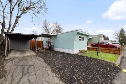 414 Stevens Rd UNIT 34, Eagle Point, OR 97524