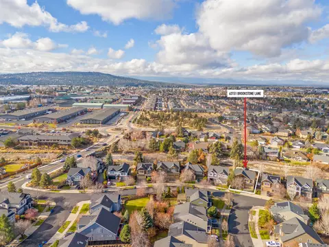 View/Area - 63151 Brookstone Ln, Bend, OR 97701 photo 10 of 12