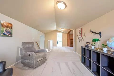 Entry Way - 63151 Brookstone Ln, Bend, OR 97701 photo 5 of 5