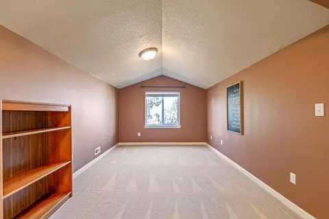 Bedroom - 63151 Brookstone Ln, Bend, OR 97701 photo 10 of 10