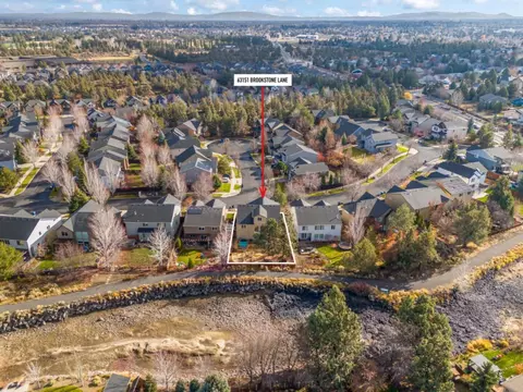 View/Area - 63151 Brookstone Ln, Bend, OR 97701 photo 6 of 12