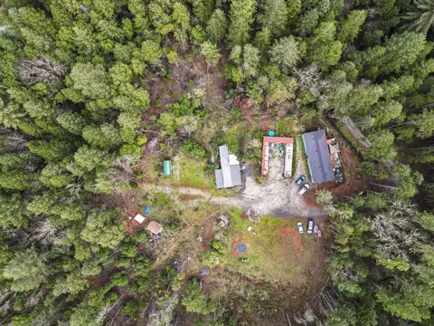 480 Daily Ln, Grants Pass, OR 97527