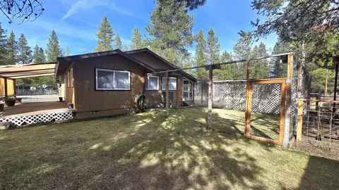 Exterior - 53465 Kokanee Ln, La Pine, OR 97739 photo 7 of 14